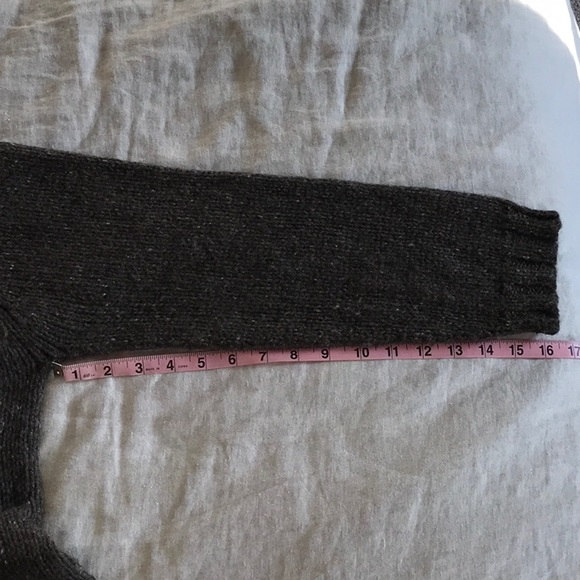 Siskind Sweater - Picture 9 of 9